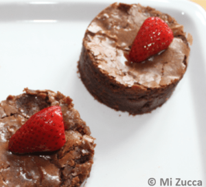 Bomba de chocolate y fresas small